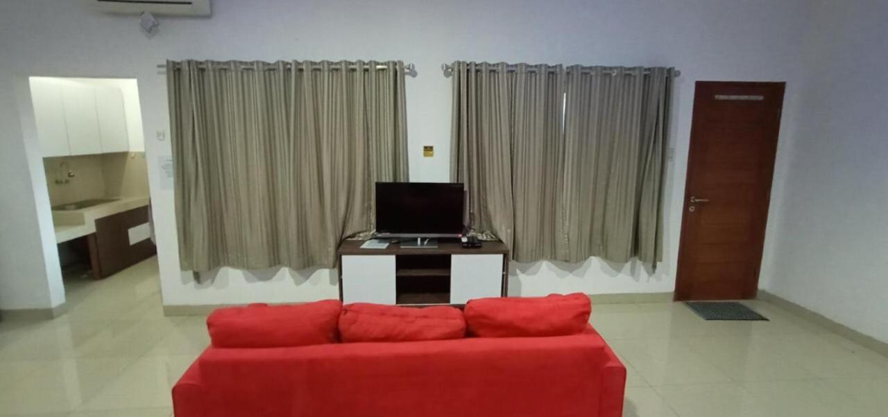 Ragunan Residence Syaridin ジャカルタ エクステリア 写真