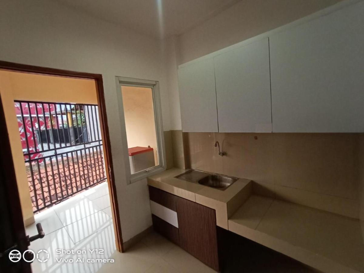 Ragunan Residence Syaridin ジャカルタ エクステリア 写真